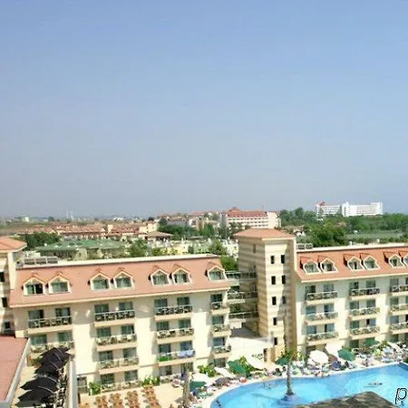 Szálloda Grand Pearl & 5*