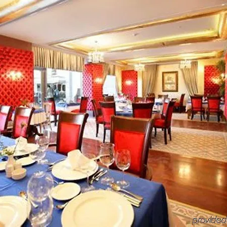Szálloda Grand Pearl & 5*